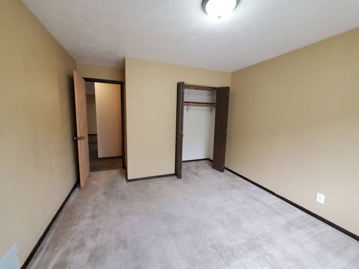 Apartment for rent at 8500 14th St W, Rock Island, IL 61201