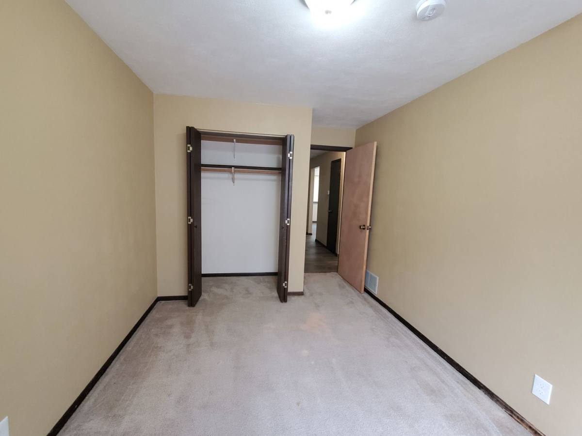 Apartment for rent at 8500 14th St W, Rock Island, IL 61201