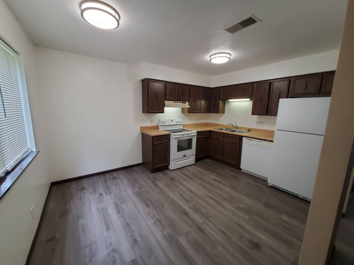 Apartment for rent at 8500 14th St W, Rock Island, IL 61201
