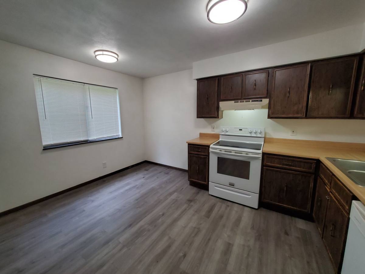 Apartment for rent at 8500 14th St W, Rock Island, IL 61201