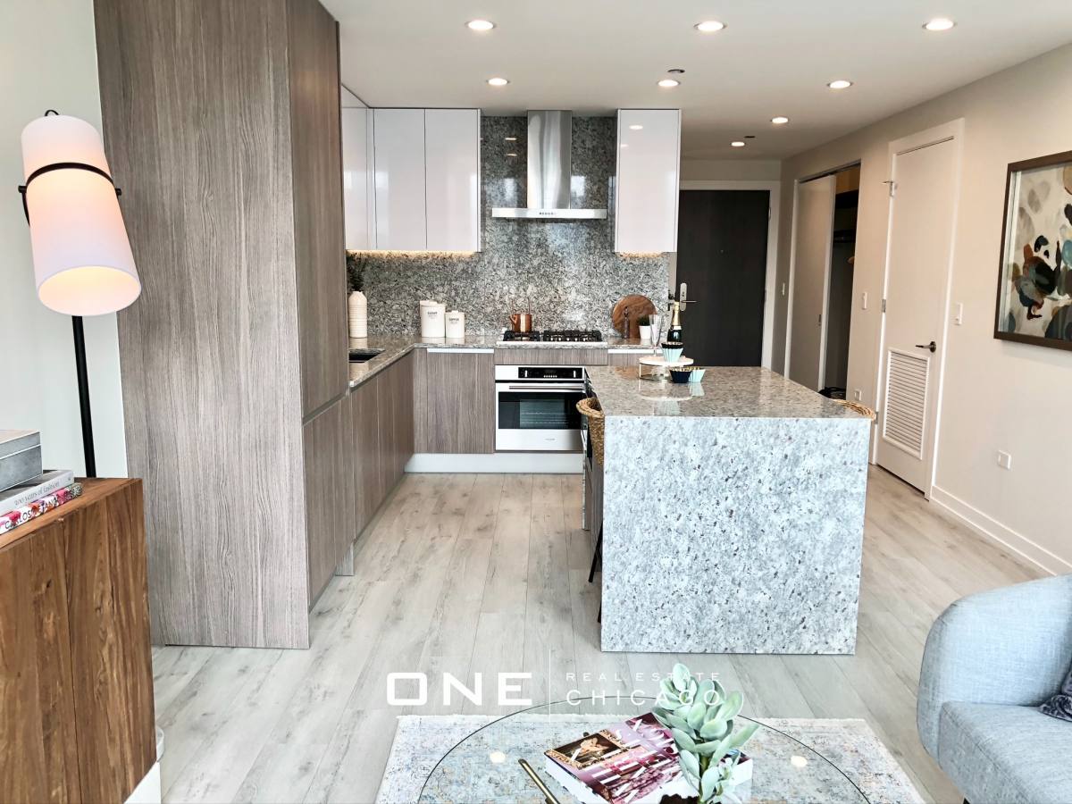 Apartment for rent at 1140 N Wells #4, Chicago, IL 60610