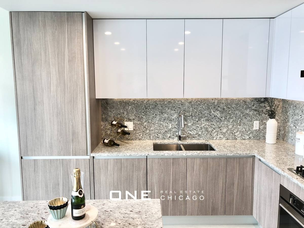 Apartment for rent at 1140 N Wells #4, Chicago, IL 60610