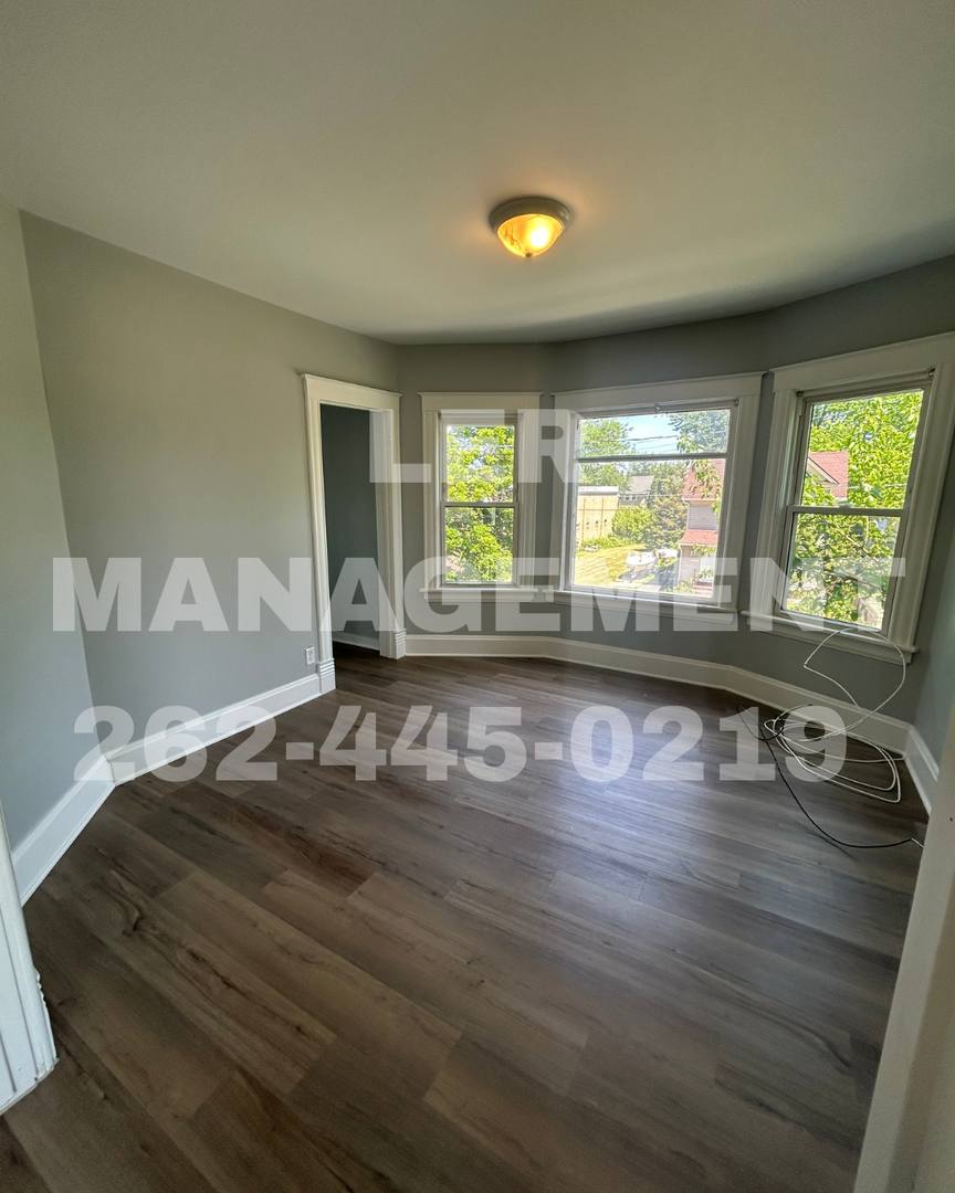 Apartment for rent at 5426 16th Ave, Kenosha, WI 53140