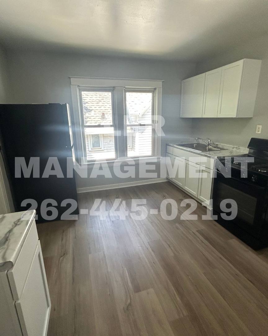 Apartment for rent at 5426 16th Ave, Kenosha, WI 53140