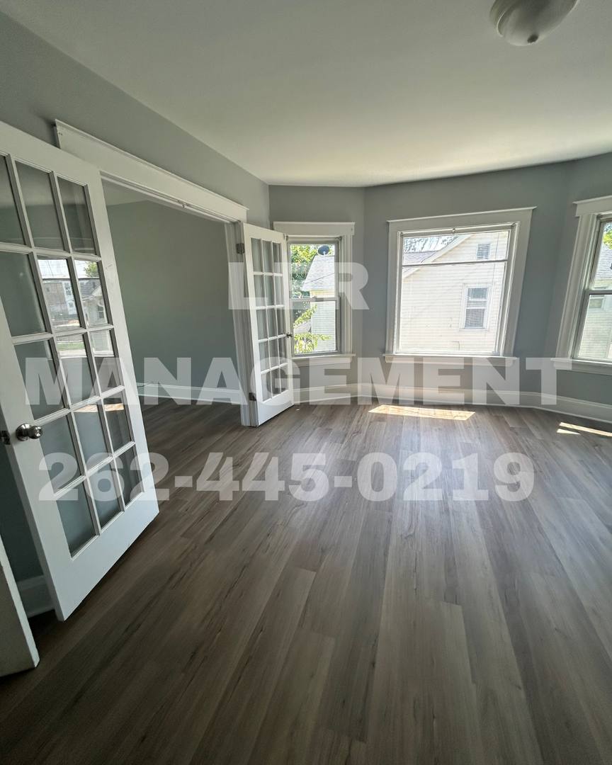 Apartment for rent at 5426 16th Ave, Kenosha, WI 53140