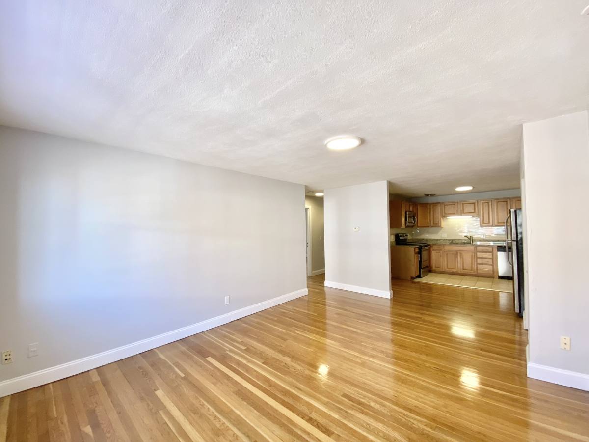 Apartment for rent at 230 Babcock St #4G, Brookline, MA 02446