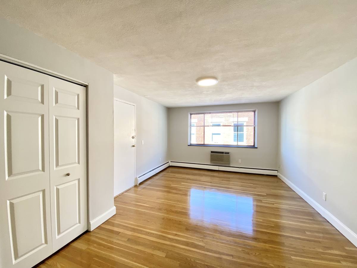 Apartment for rent at 230 Babcock St #4G, Brookline, MA 02446