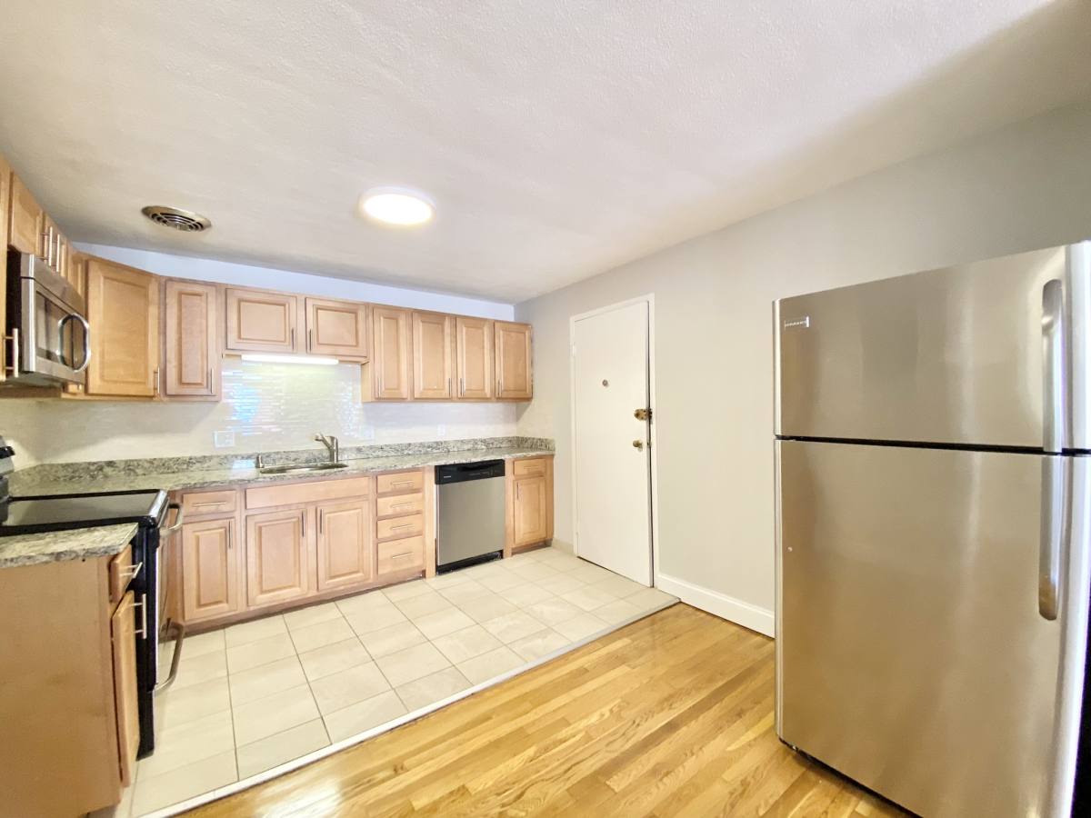 Apartment for rent at 230 Babcock St #4G, Brookline, MA 02446