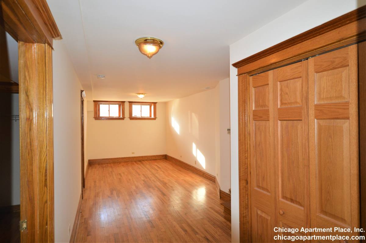 Apartment for rent at 638 W Drummond Place #G, Chicago, IL 60614