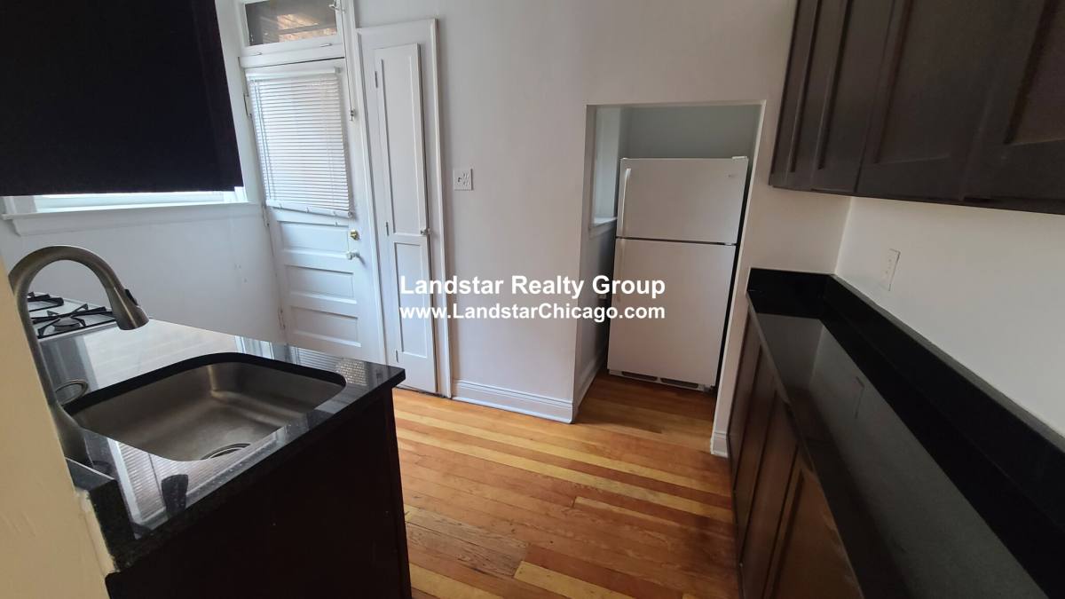 Apartment for rent at 1914 W Morse #2N, Chicago, IL 60640