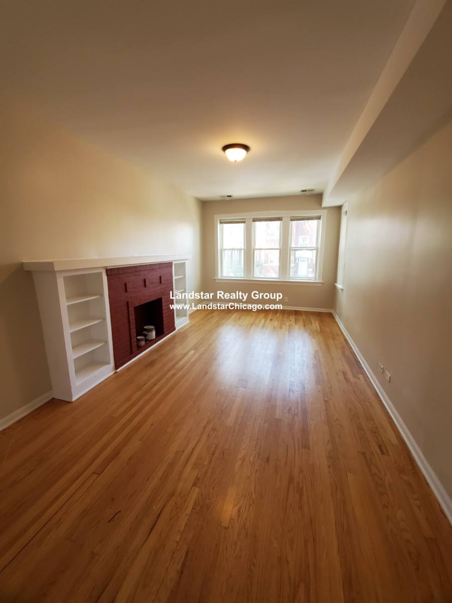 Apartment for rent at 3751 W Sunnyside #1, Chicago, IL 60625