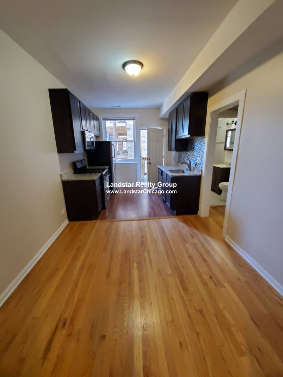 Apartment for rent at 3751 W Sunnyside #1, Chicago, IL 60625