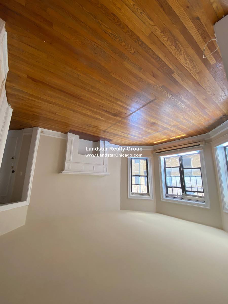 Apartment for rent at 931 Forest Ave #2E, Evanston, IL 60202