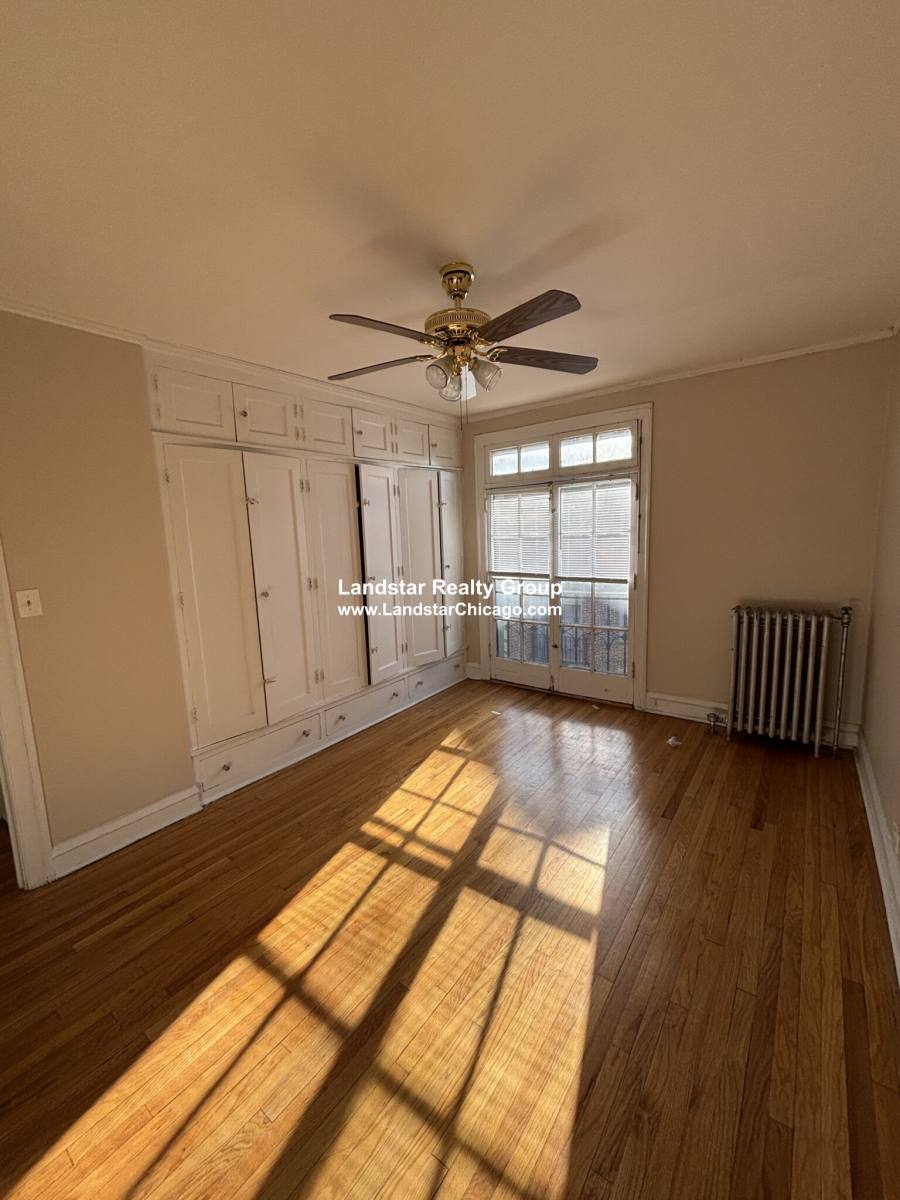 Apartment for rent at 911 Elmwood #E3, Evanston, IL 60202