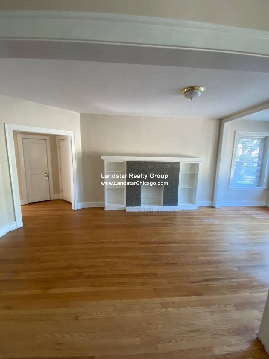 Apartment for rent at 548 Sherman Ave #1, Evanston, IL 60202