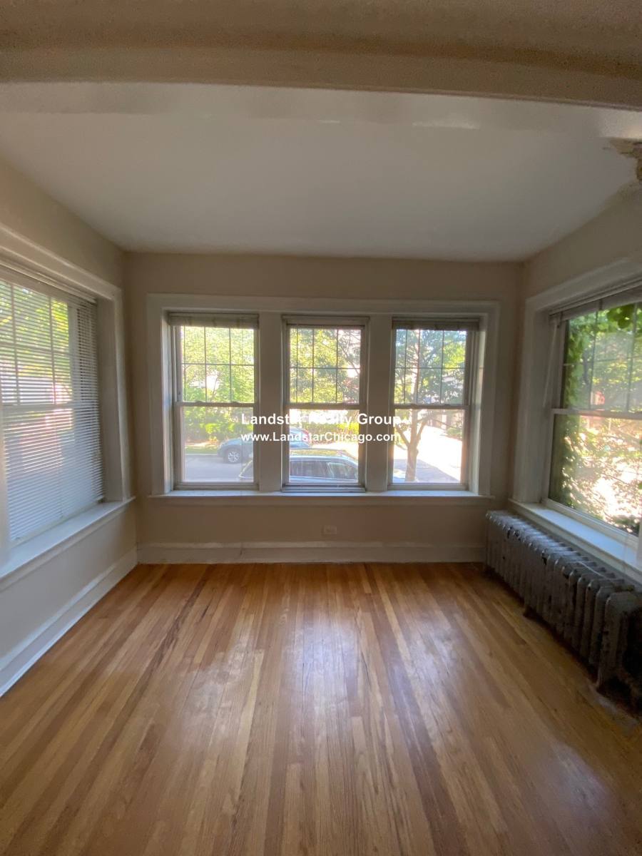 Apartment for rent at 548 Sherman Ave #1, Evanston, IL 60202