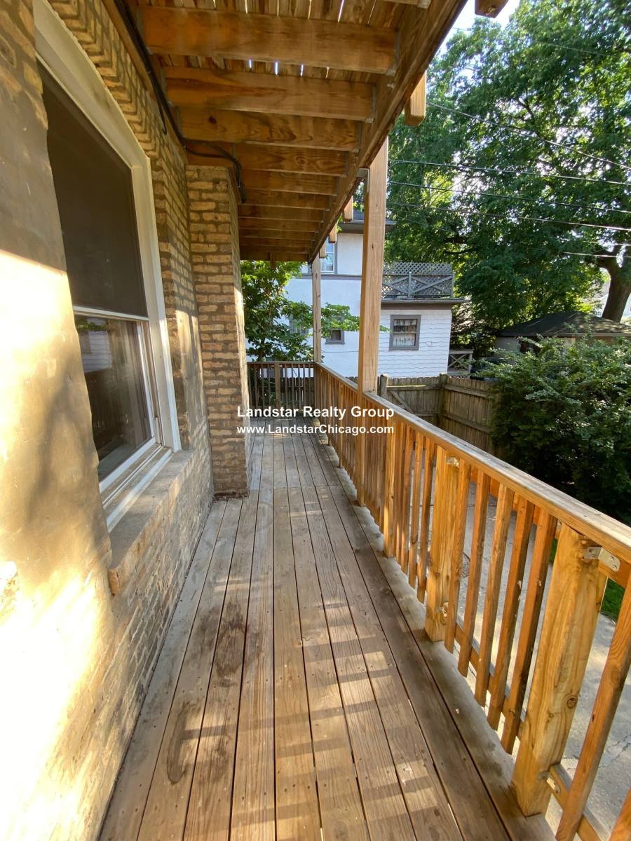Apartment for rent at 548 Sherman Ave #1, Evanston, IL 60202