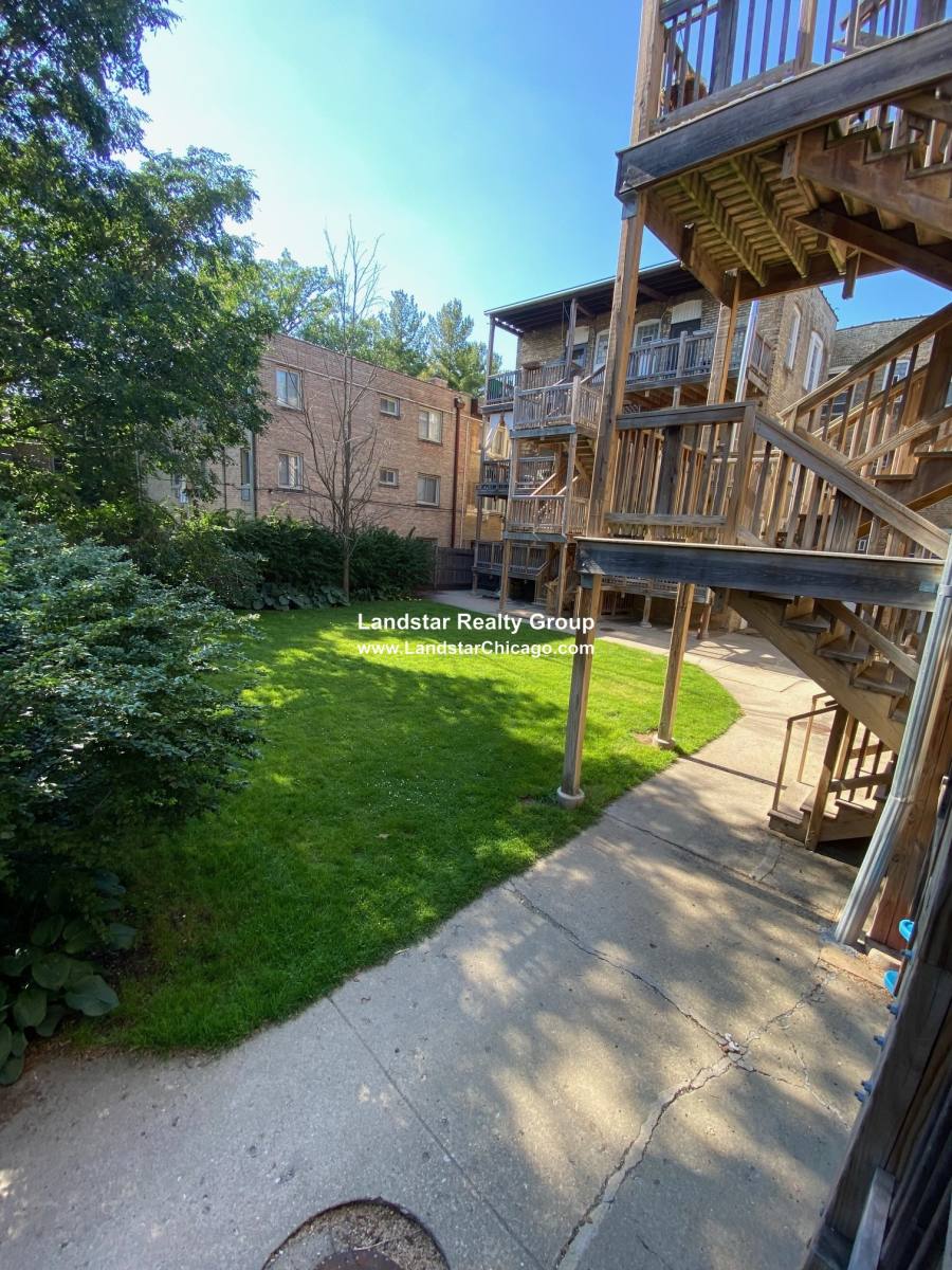 Apartment for rent at 548 Sherman Ave #1, Evanston, IL 60202