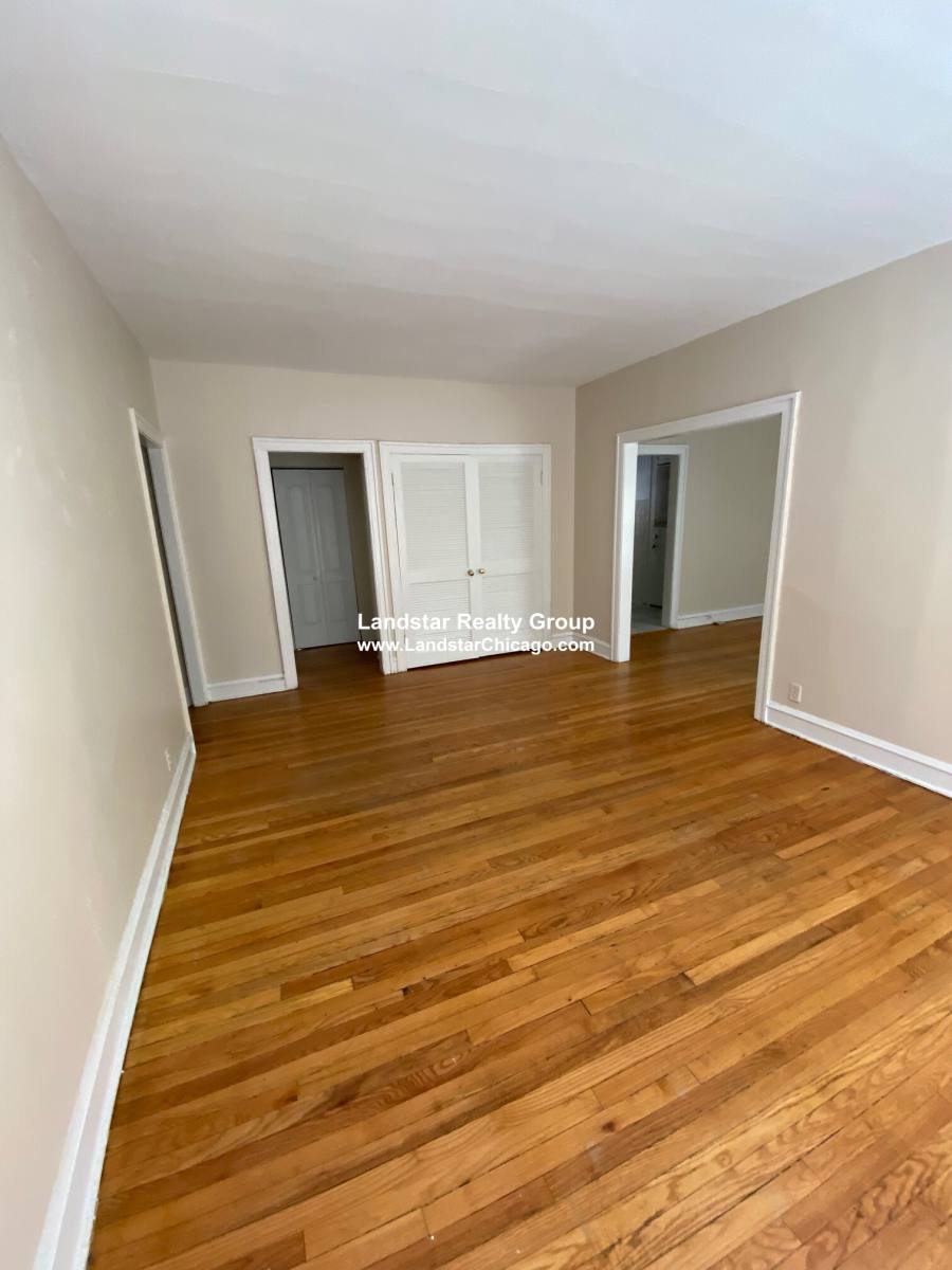 Apartment for rent at 832 Reba Place #1N, Evanston, IL 60202