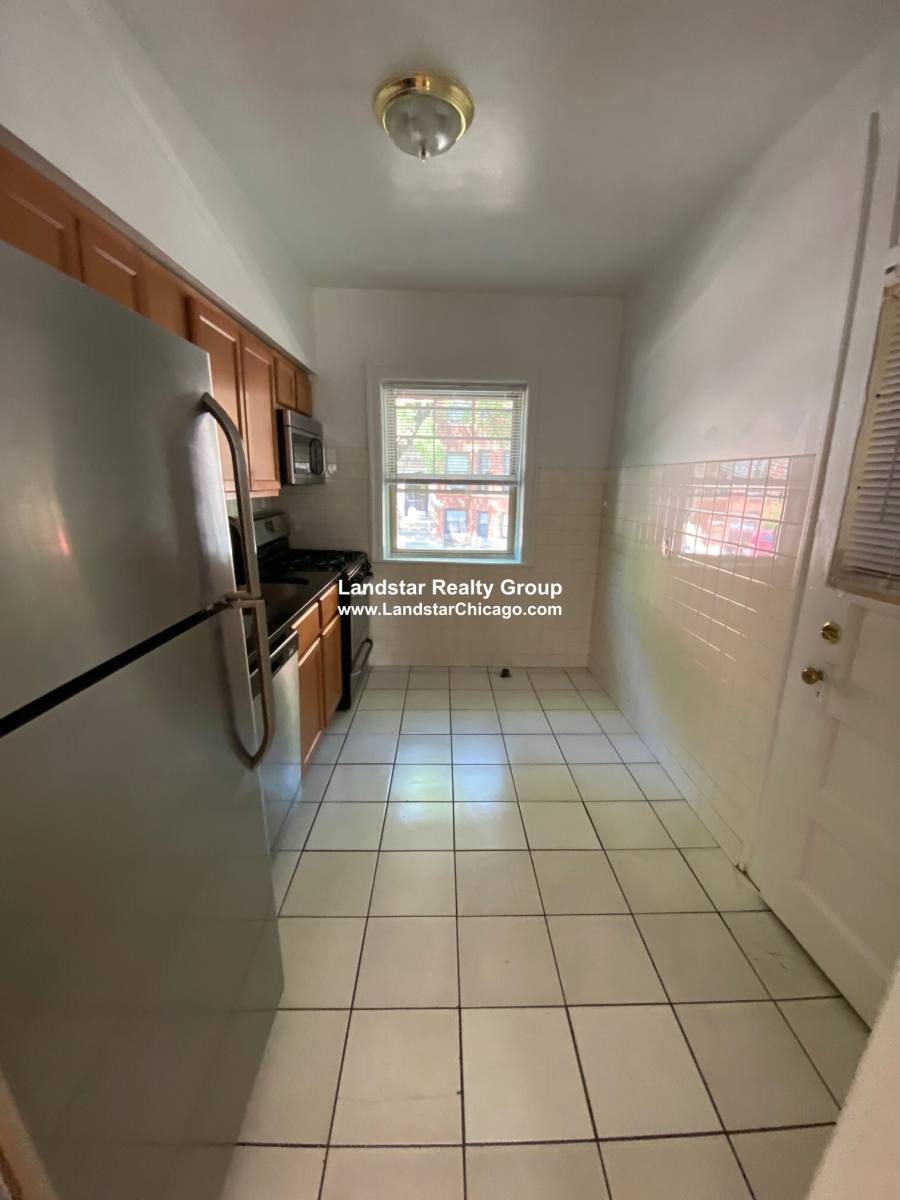 Apartment for rent at 832 Reba Place #1N, Evanston, IL 60202