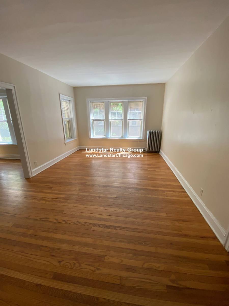 Apartment for rent at 832 Reba Place #1N, Evanston, IL 60202