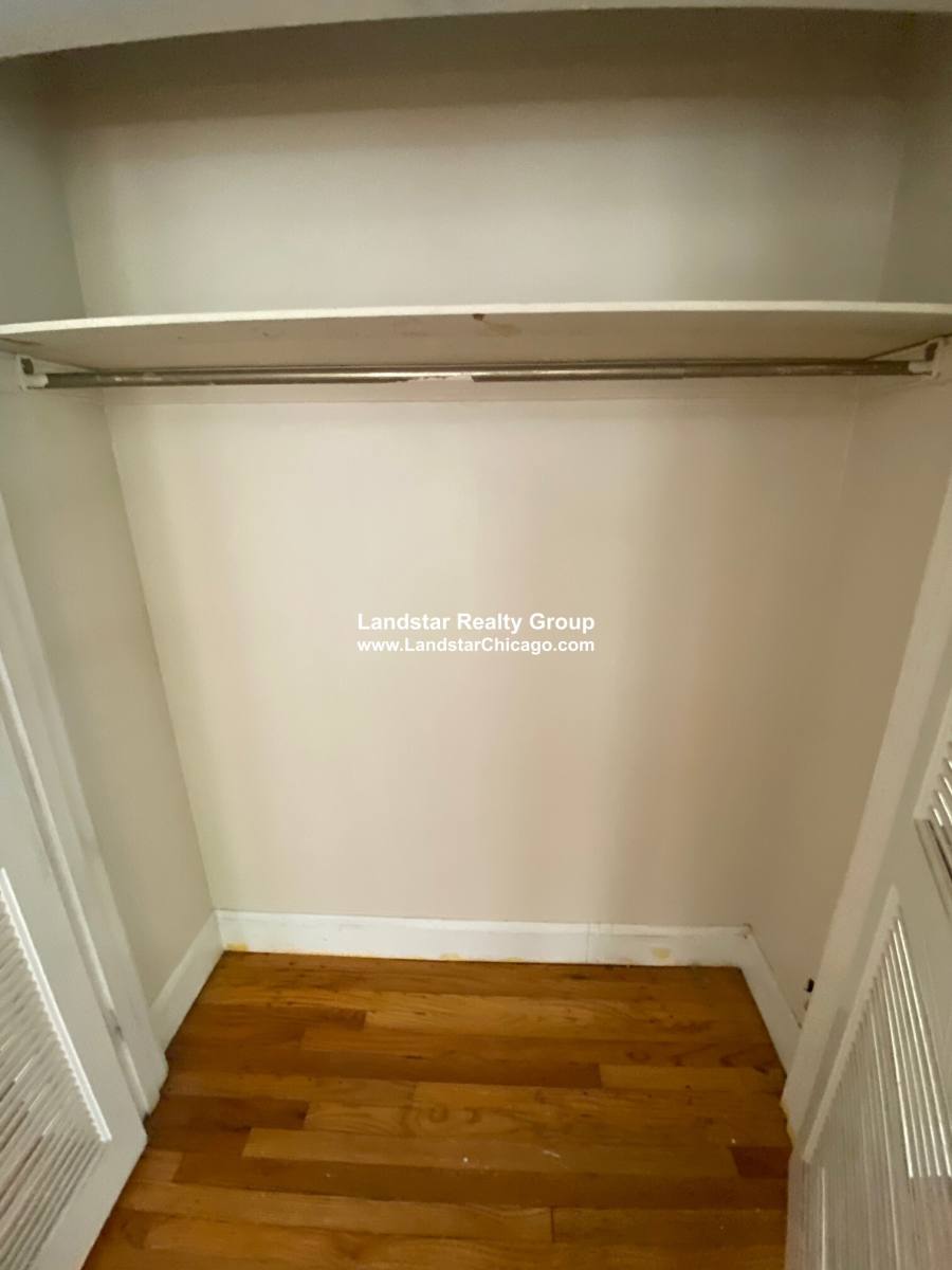 Apartment for rent at 832 Reba Place #1N, Evanston, IL 60202