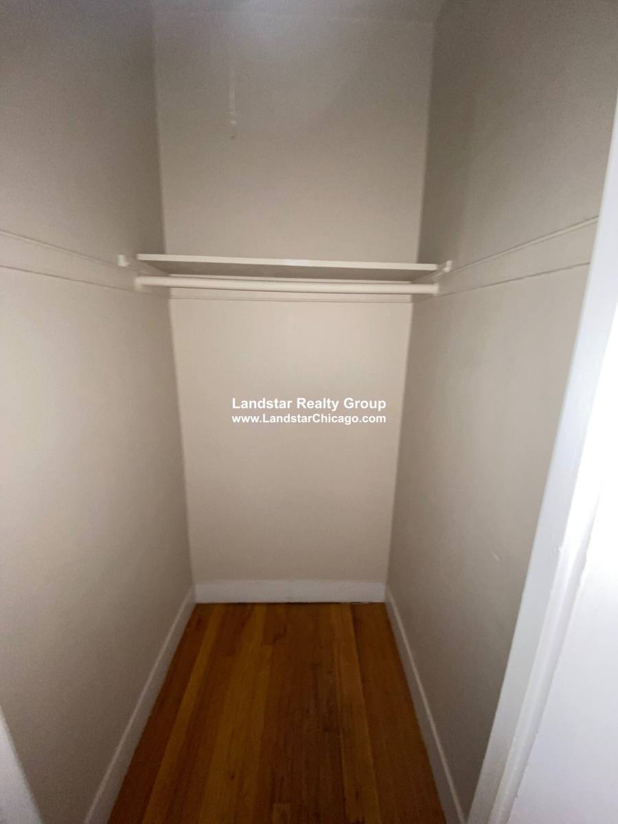 Apartment for rent at 832 Reba Place #1N, Evanston, IL 60202