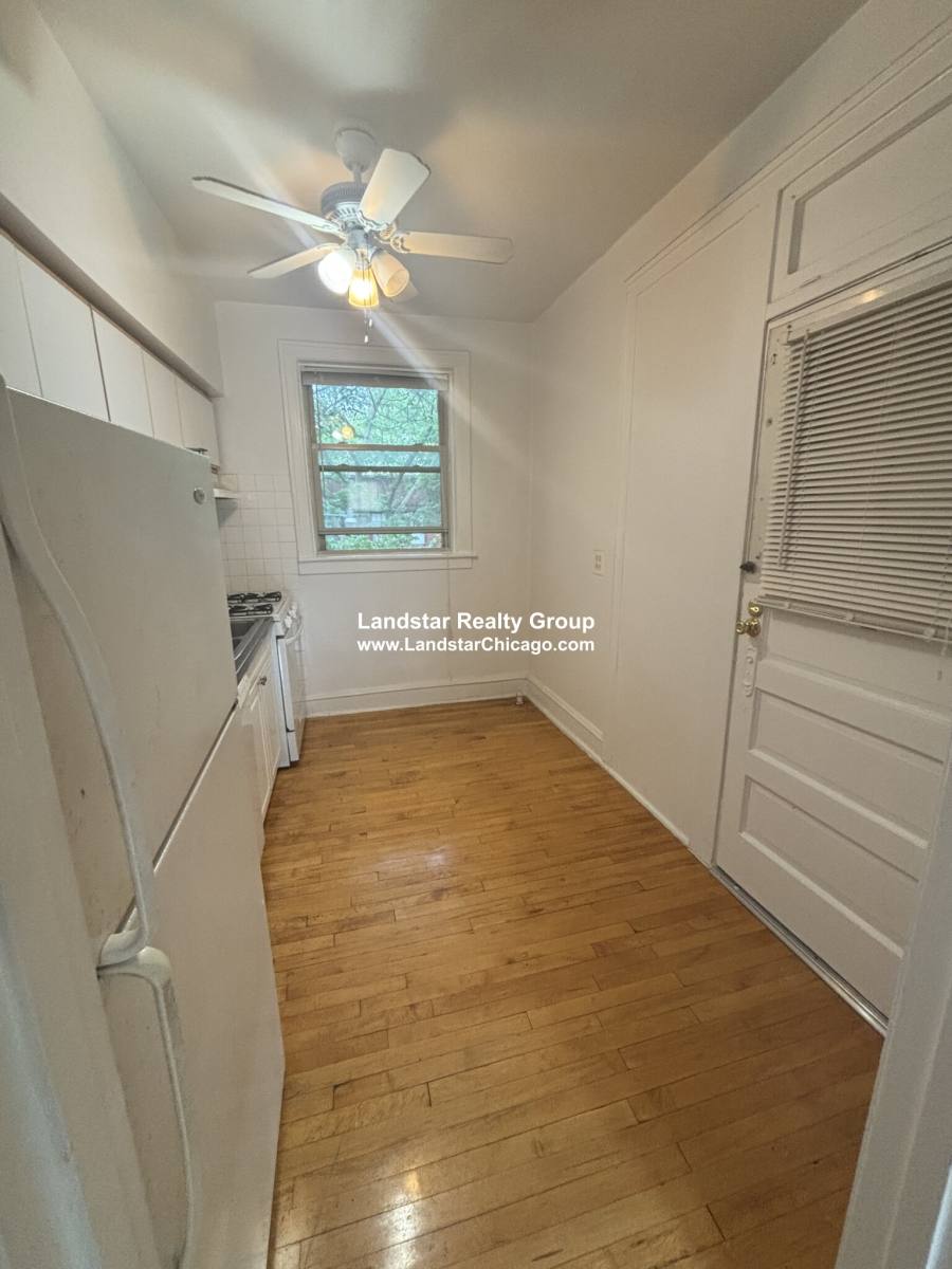 Apartment for rent at 828 Reba Place #3S, Evanston, IL 60202