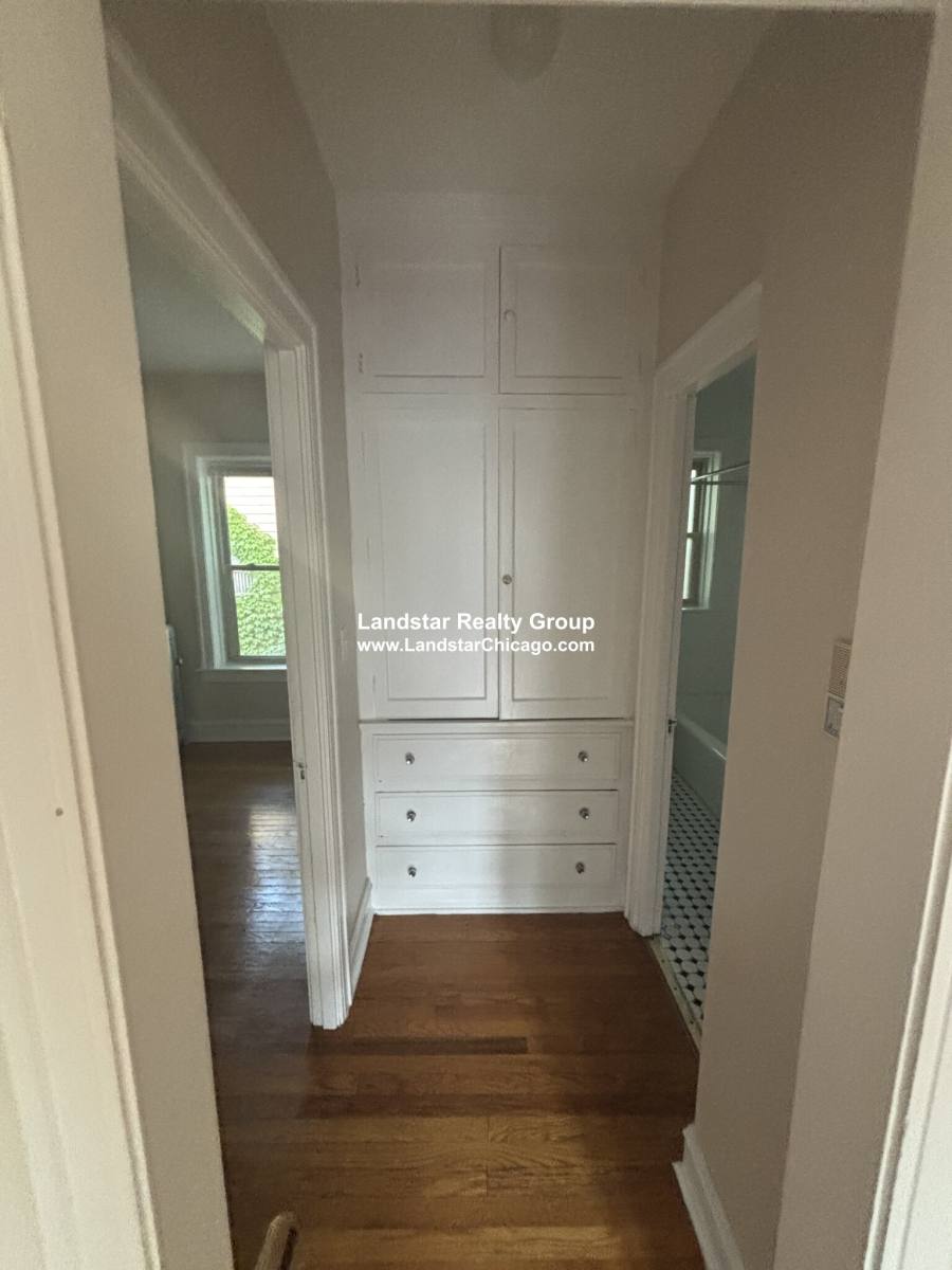 Apartment for rent at 828 Reba Place #3S, Evanston, IL 60202