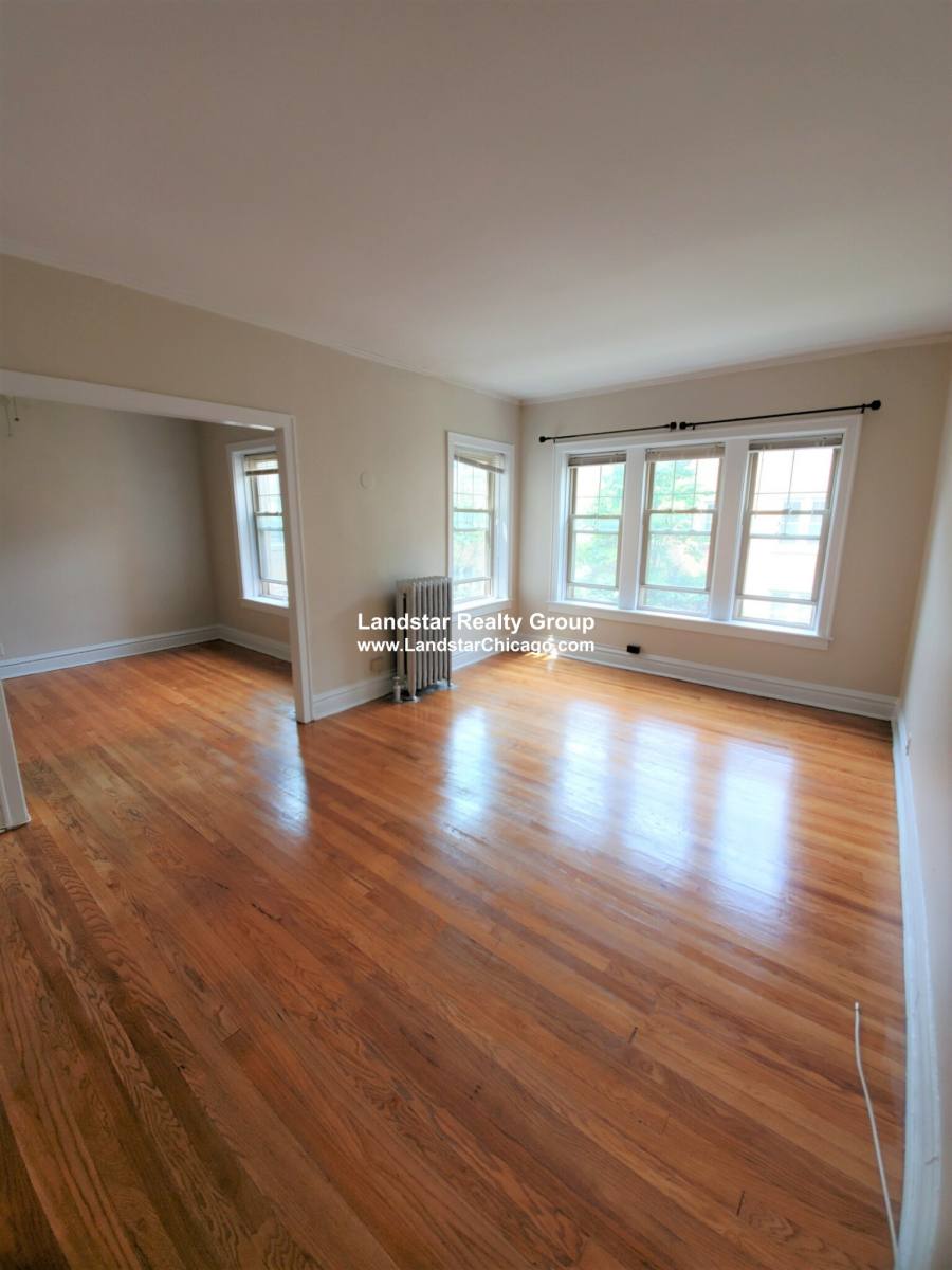 Apartment for rent at 908 Reba Place #2S, Evanston, IL 60202