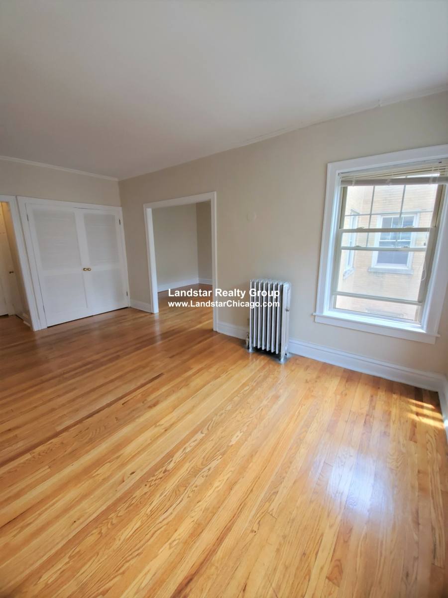 Apartment for rent at 908 Reba Place #2S, Evanston, IL 60202
