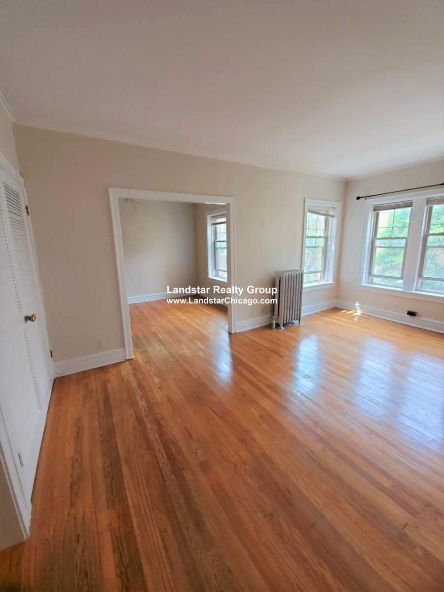 Apartment for rent at 908 Reba Place #2S, Evanston, IL 60202