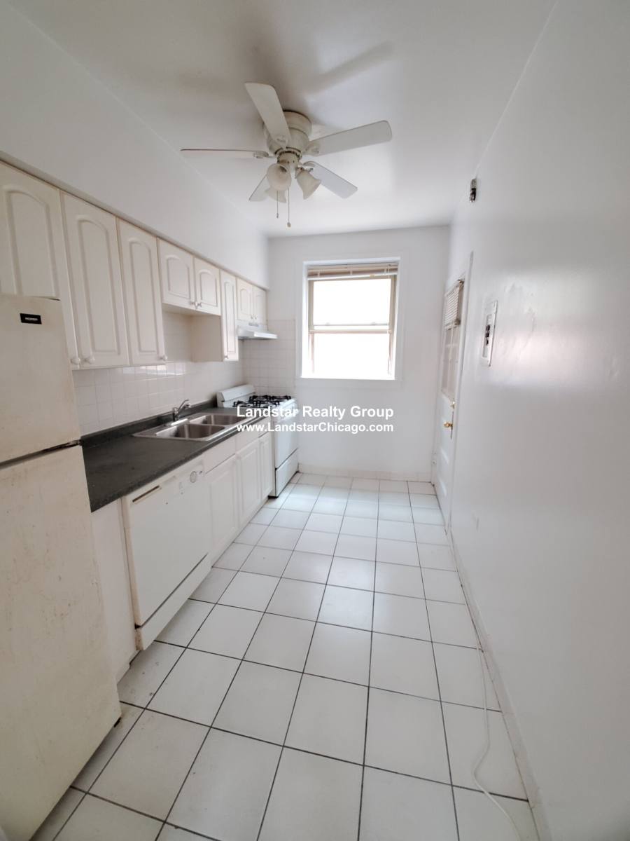 Apartment for rent at 908 Reba Place #2S, Evanston, IL 60202