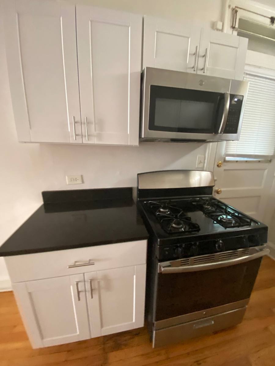 Apartment for rent at 909 Elmwood #F2, Evanston, IL 60202