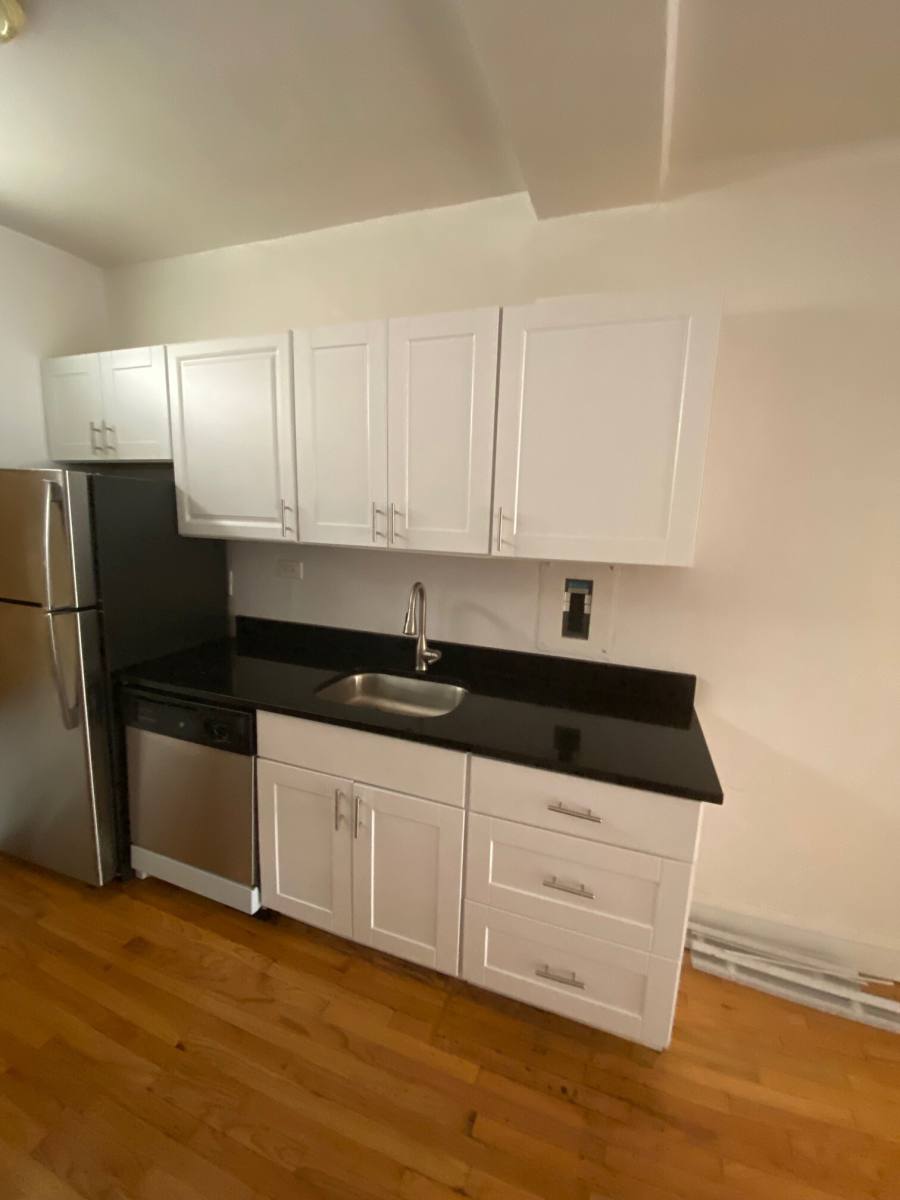 Apartment for rent at 909 Elmwood #F2, Evanston, IL 60202