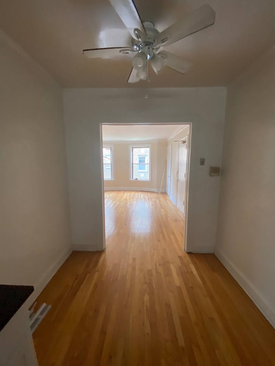 Apartment for rent at 909 Elmwood #F2, Evanston, IL 60202