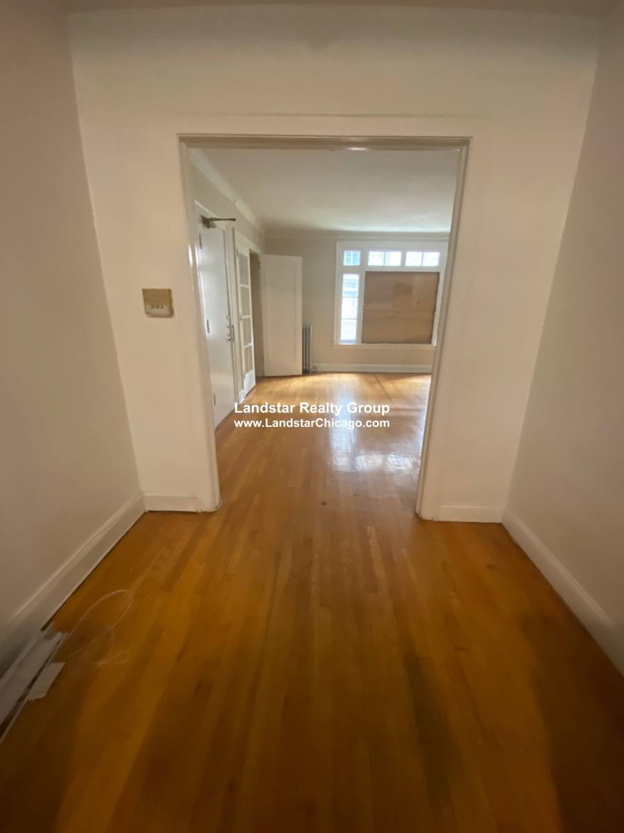 Apartment for rent at 911 Elmwood #J1, Evanston, IL 60202