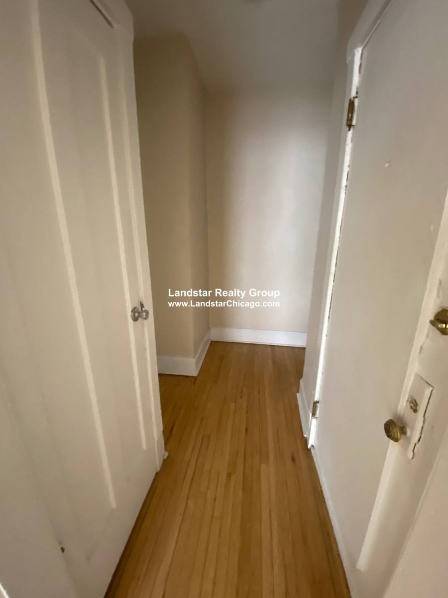 Apartment for rent at 548 Elmwood #2, Chicago, IL 60620