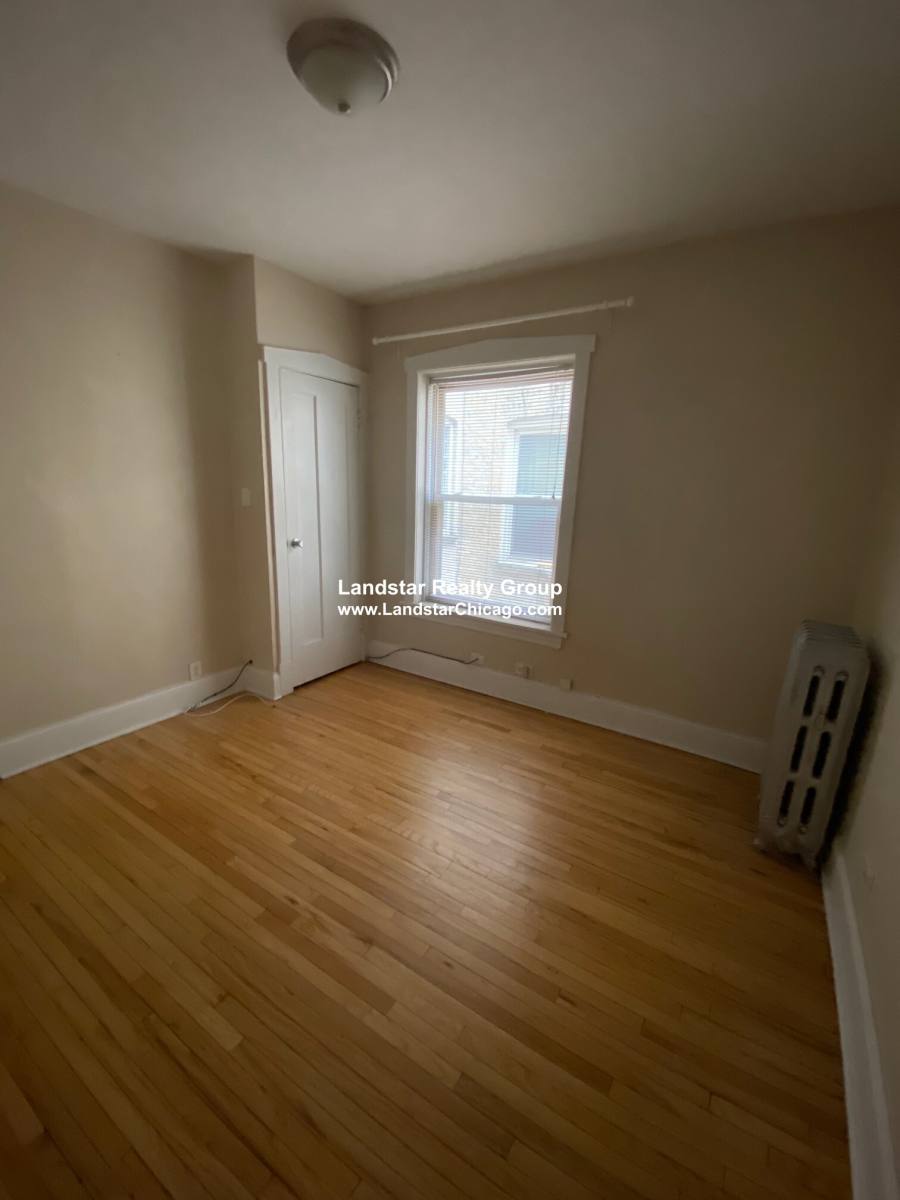 Apartment for rent at 548 Elmwood #2, Chicago, IL 60620