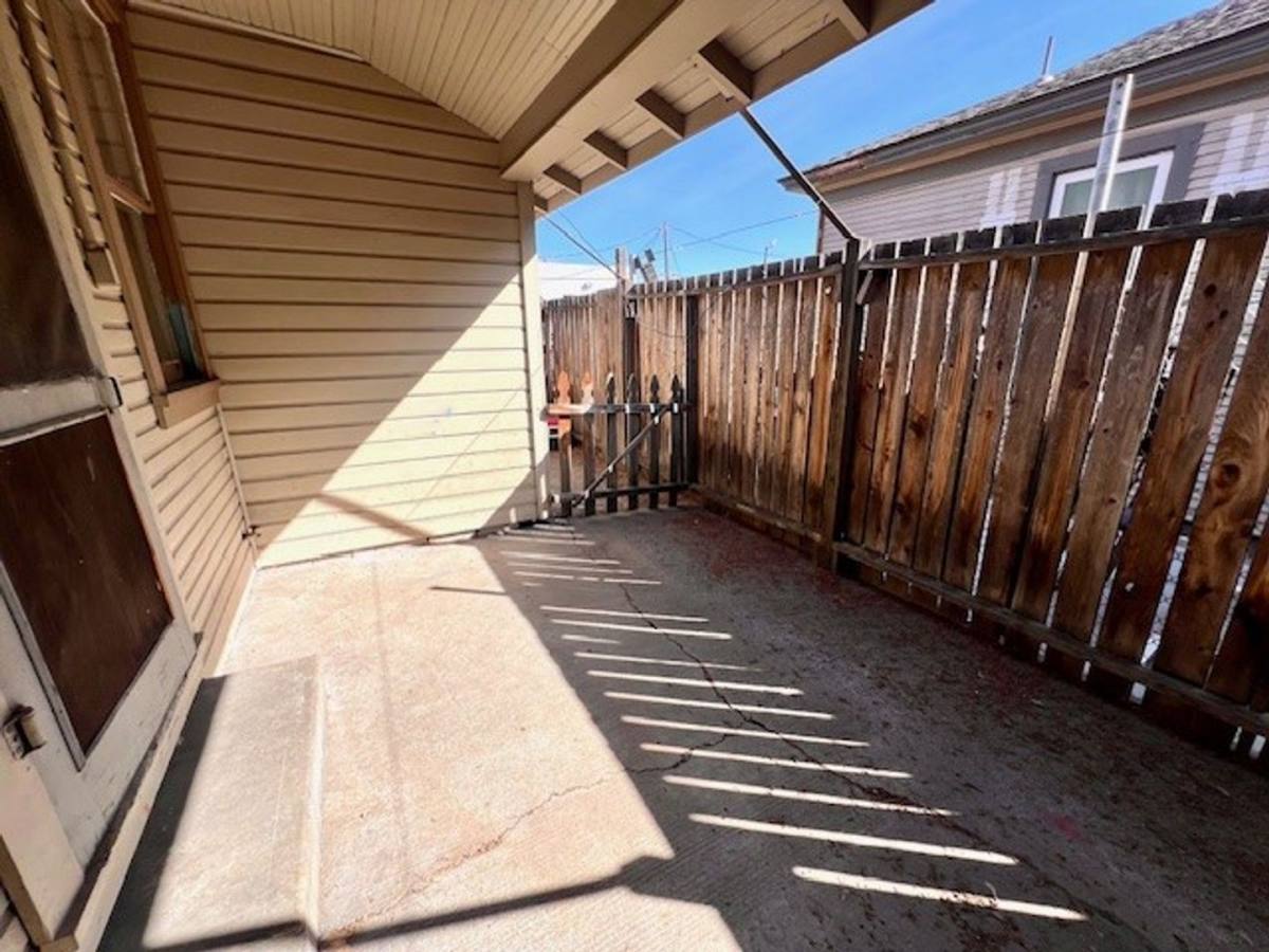Apartment for rent at 301 S 4th Ave, Yakima, WA 98902