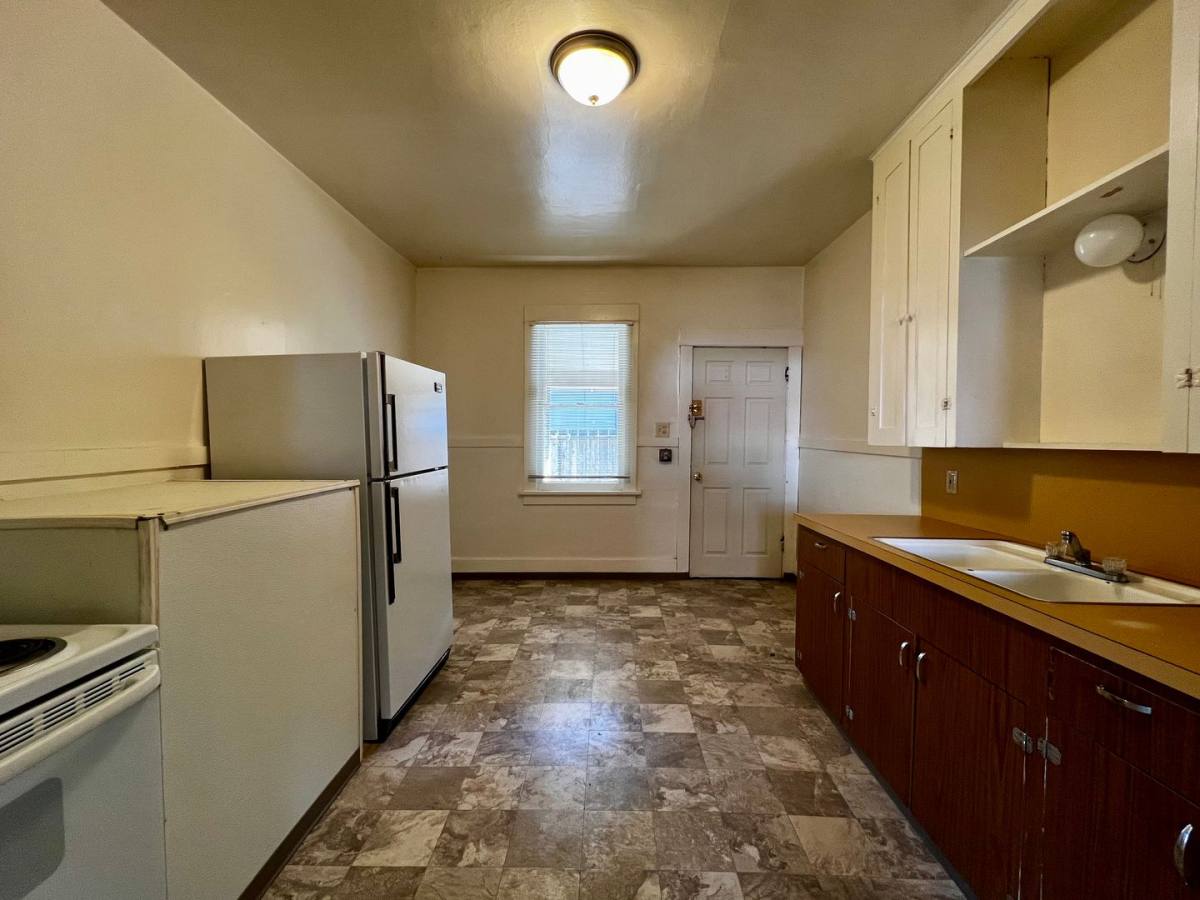 Apartment for rent at 301 S 4th Ave, Yakima, WA 98902
