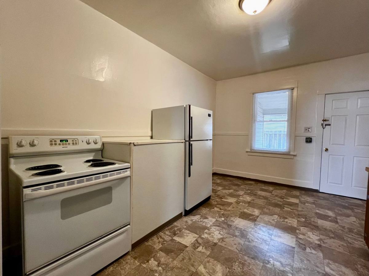 Apartment for rent at 301 S 4th Ave, Yakima, WA 98902