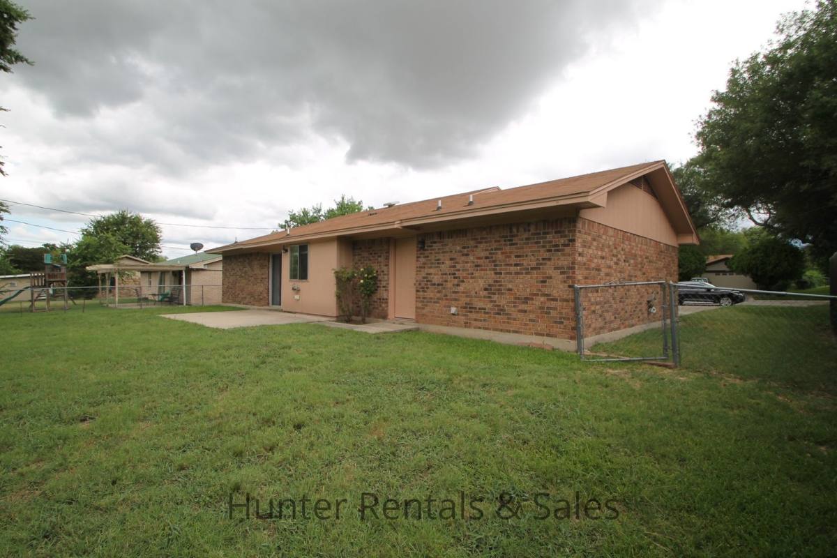 House for rent at 2810 Lawndale St, Killeen, TX 76549