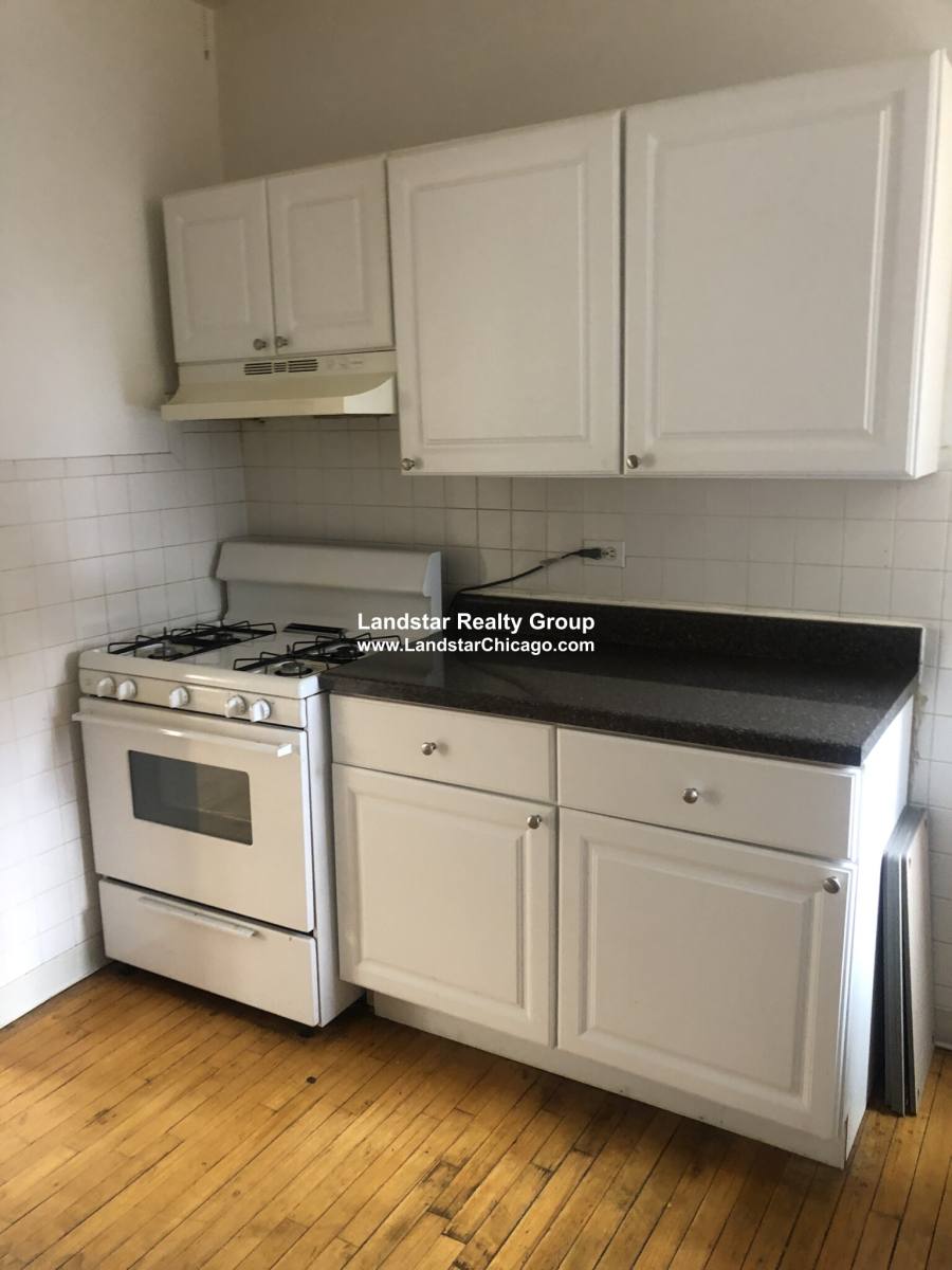 Apartment for rent at 4047 N Mozart Ave #2W, Chicago, IL 60618
