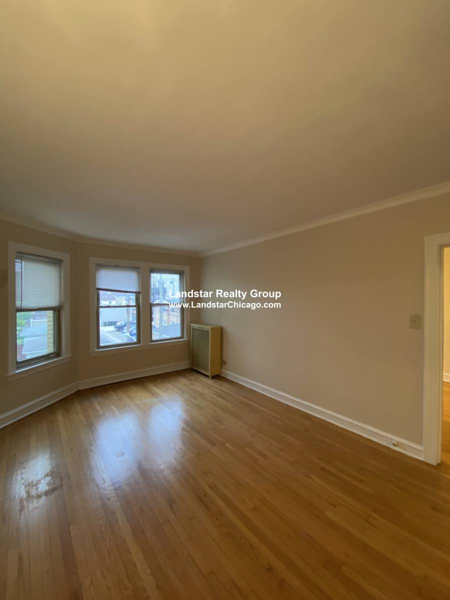 Apartment for rent at 2815 W Berteau #2, Chicago, IL 60618