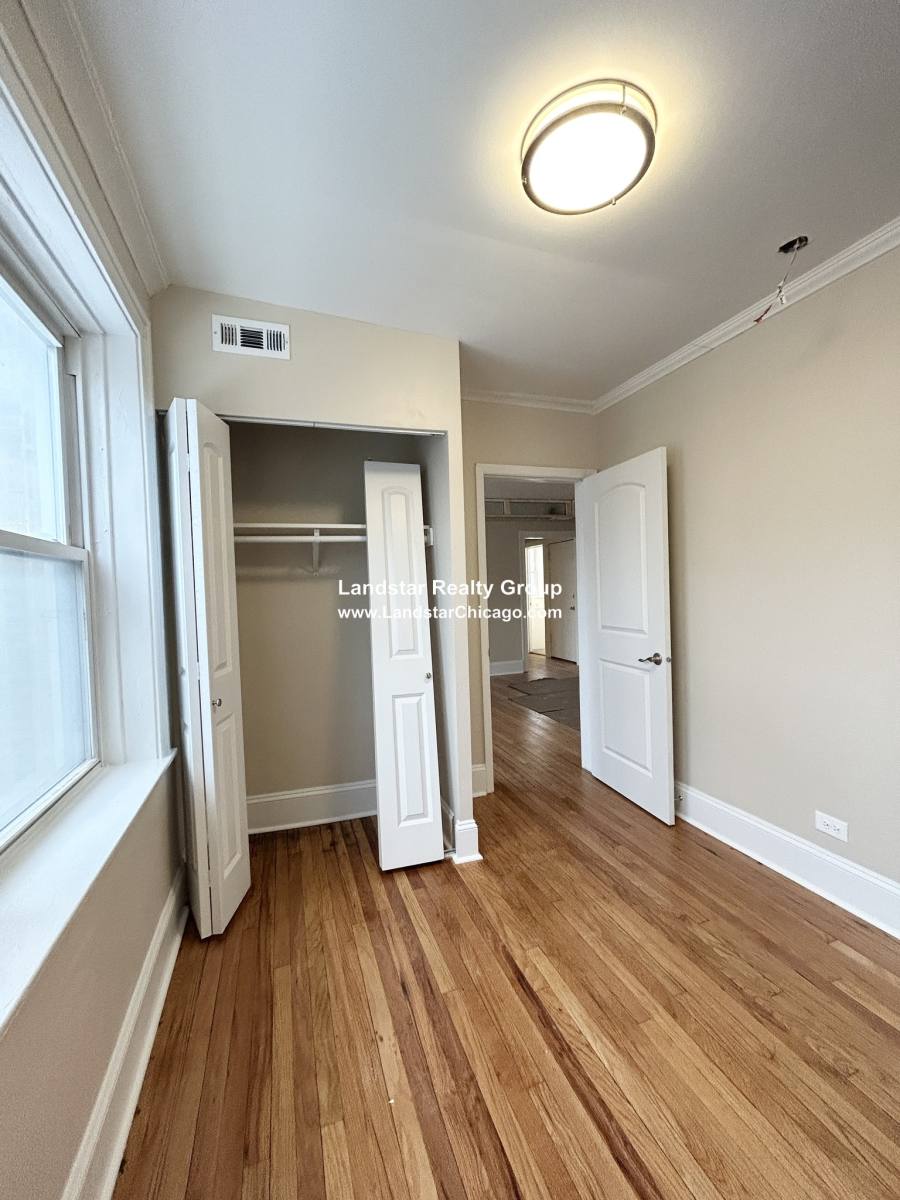 Apartment for rent at 4418 N Whipple #3, Chicago, IL 60625