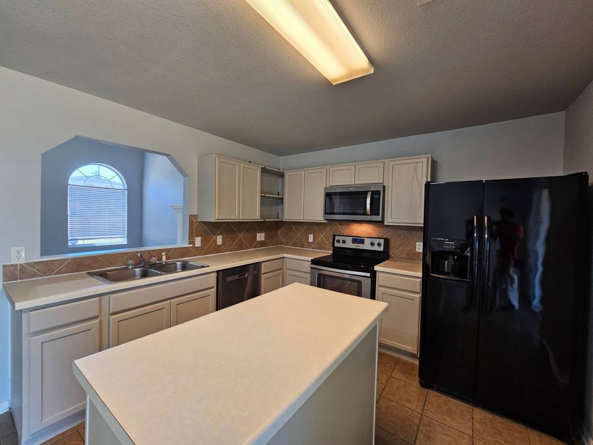 House for rent at 5708 Schneider Dr, Killeen, TX 76542