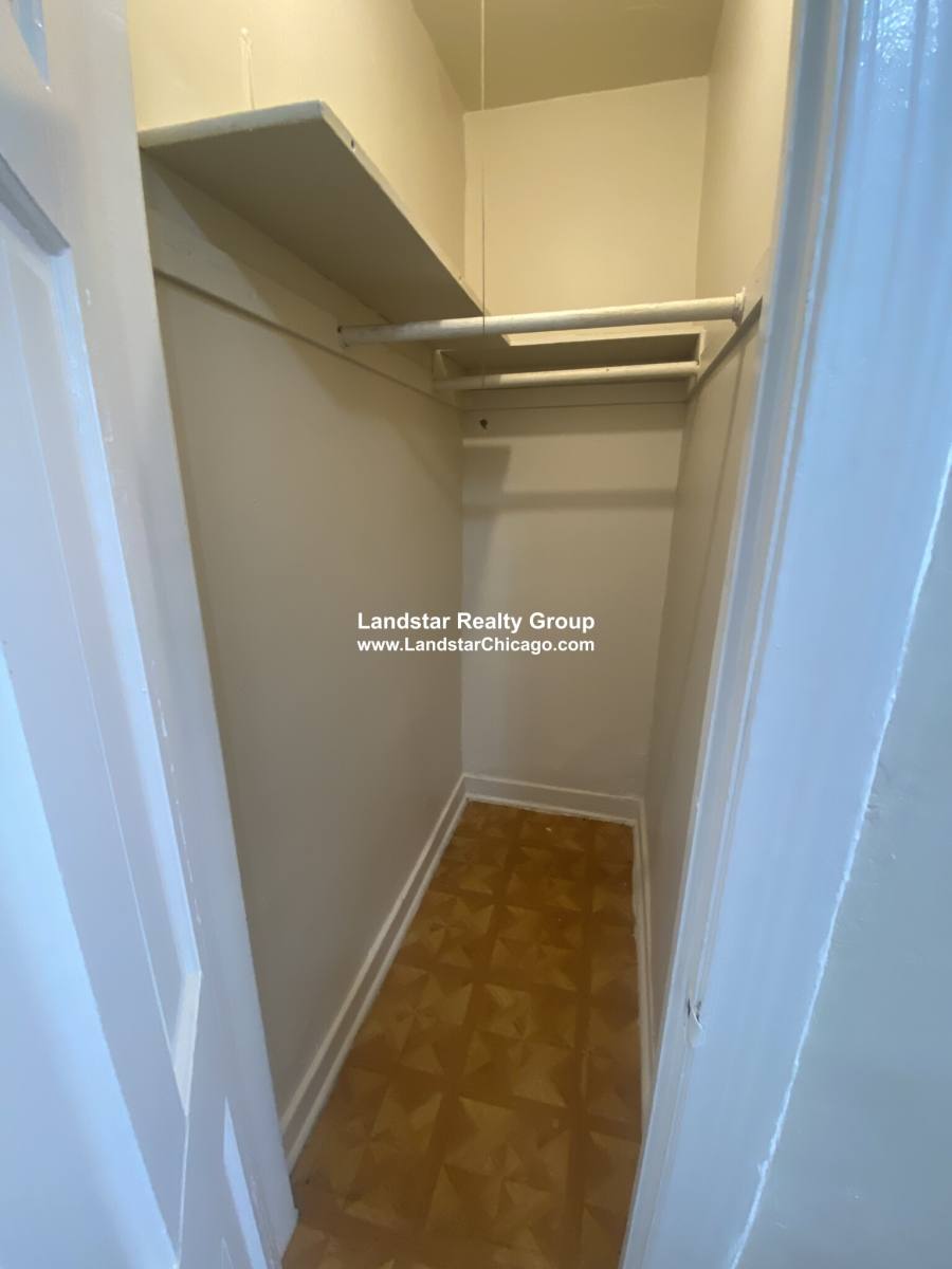 Apartment for rent at 6912 N Ravenswood #1B, Chicago, IL 60626