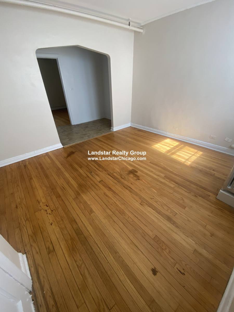 Apartment for rent at 6912 N Ravenswood #1B, Chicago, IL 60626
