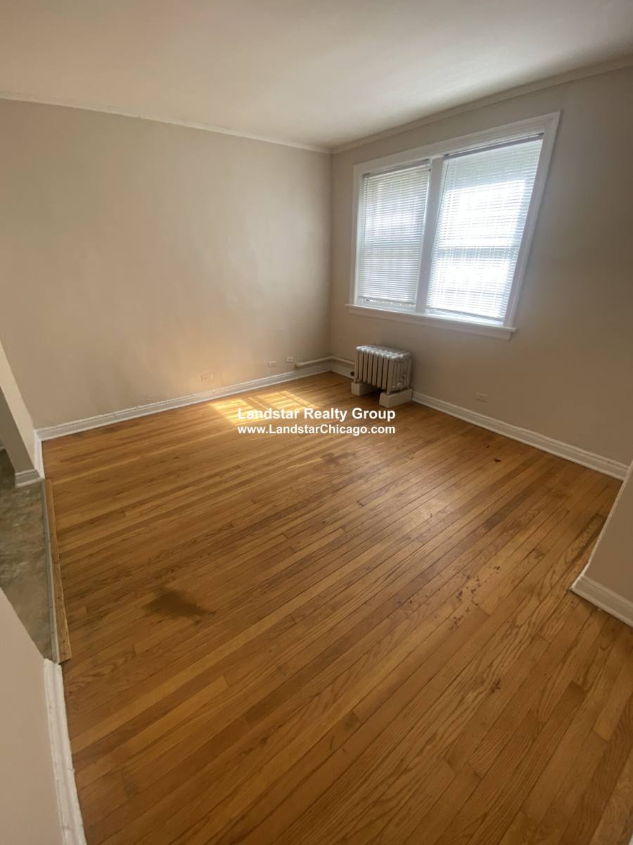 Apartment for rent at 6912 N Ravenswood #1B, Chicago, IL 60626